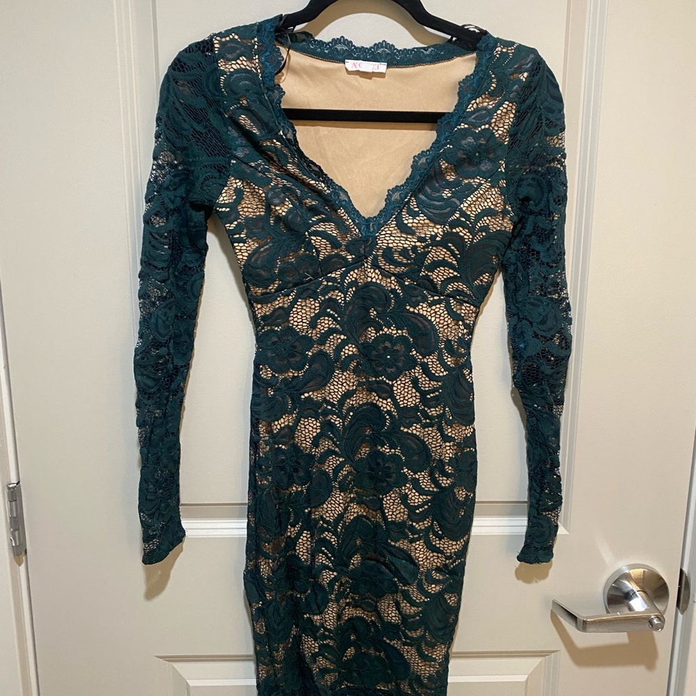 Elegant Teal Lace Dress